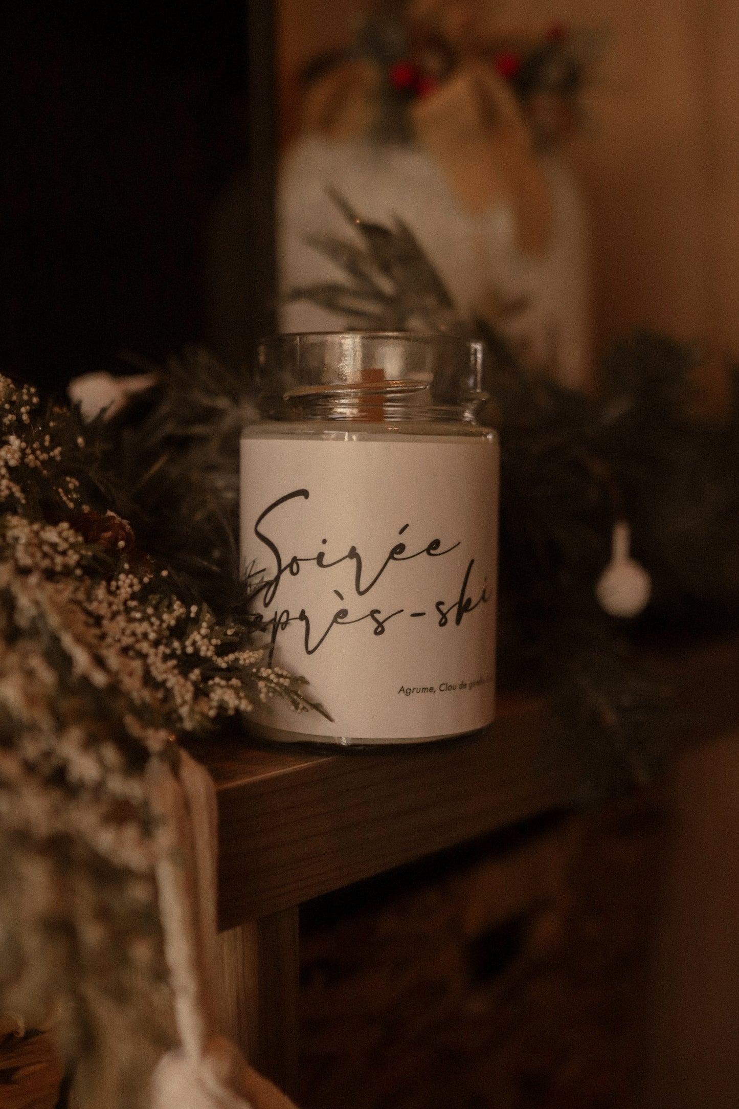 Soirée d'après-ski | Bougie de soja avec mèche de bois (NOUVEAU FORMAT 10oz)