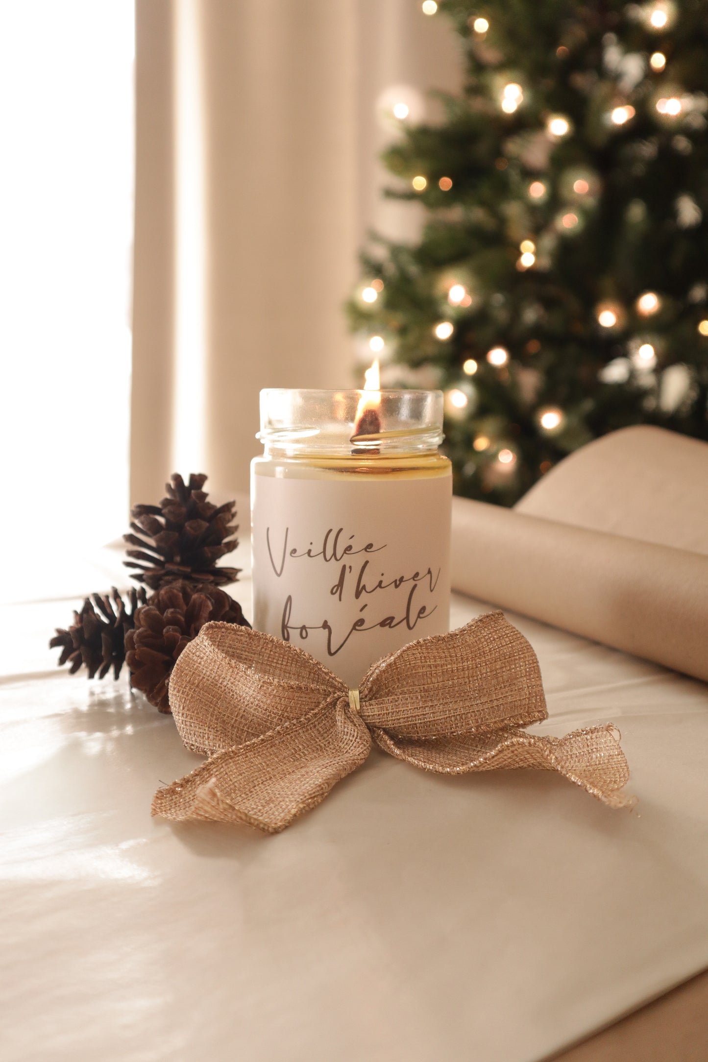 NOUVEAUTÉ | Veillée d'hiver boréale | Bougie de soja avec mèche de bois crépitante (50h)