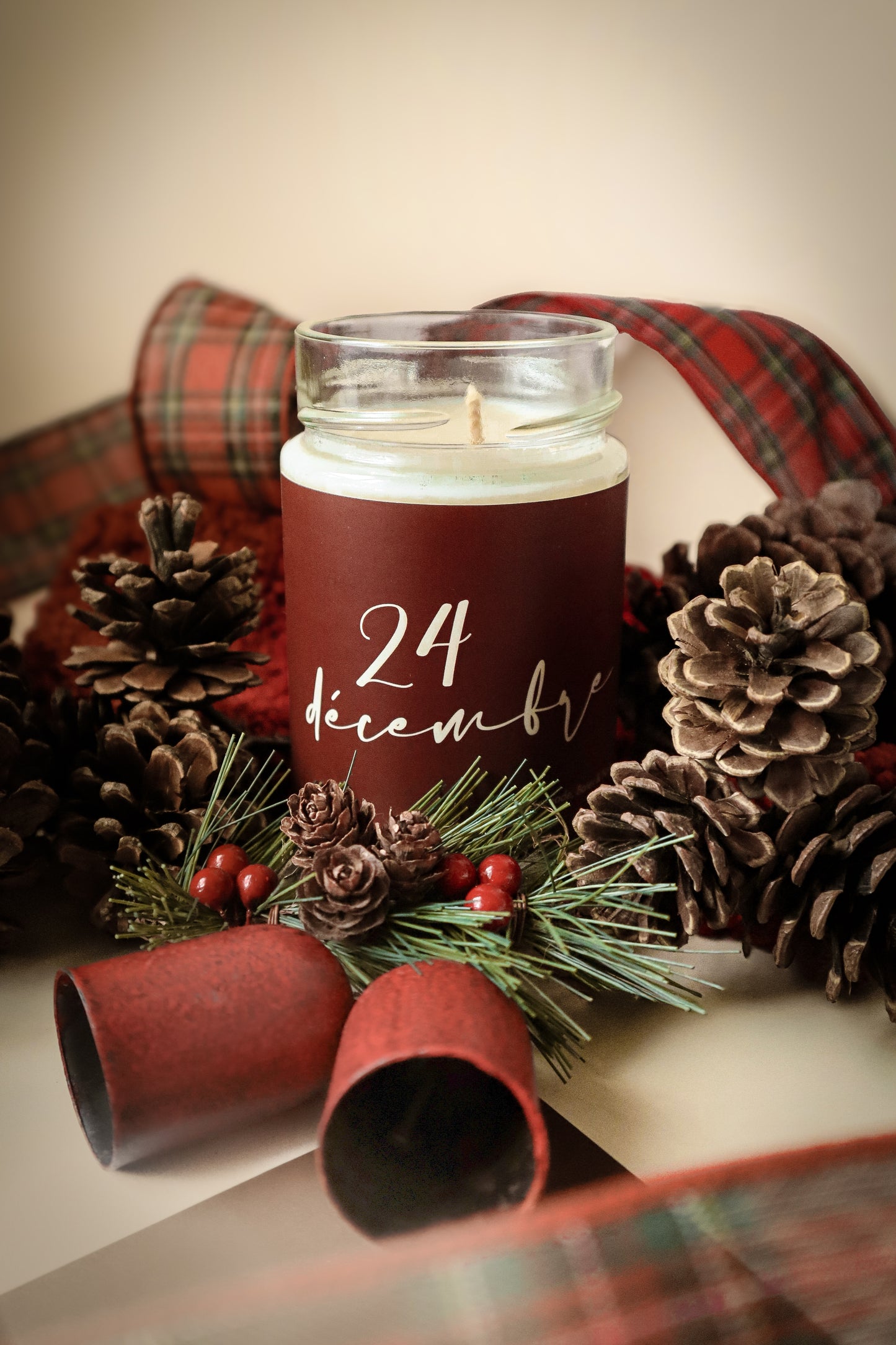 24 décembre | Bougie de soja de Noël avec mèche de bois (50h)