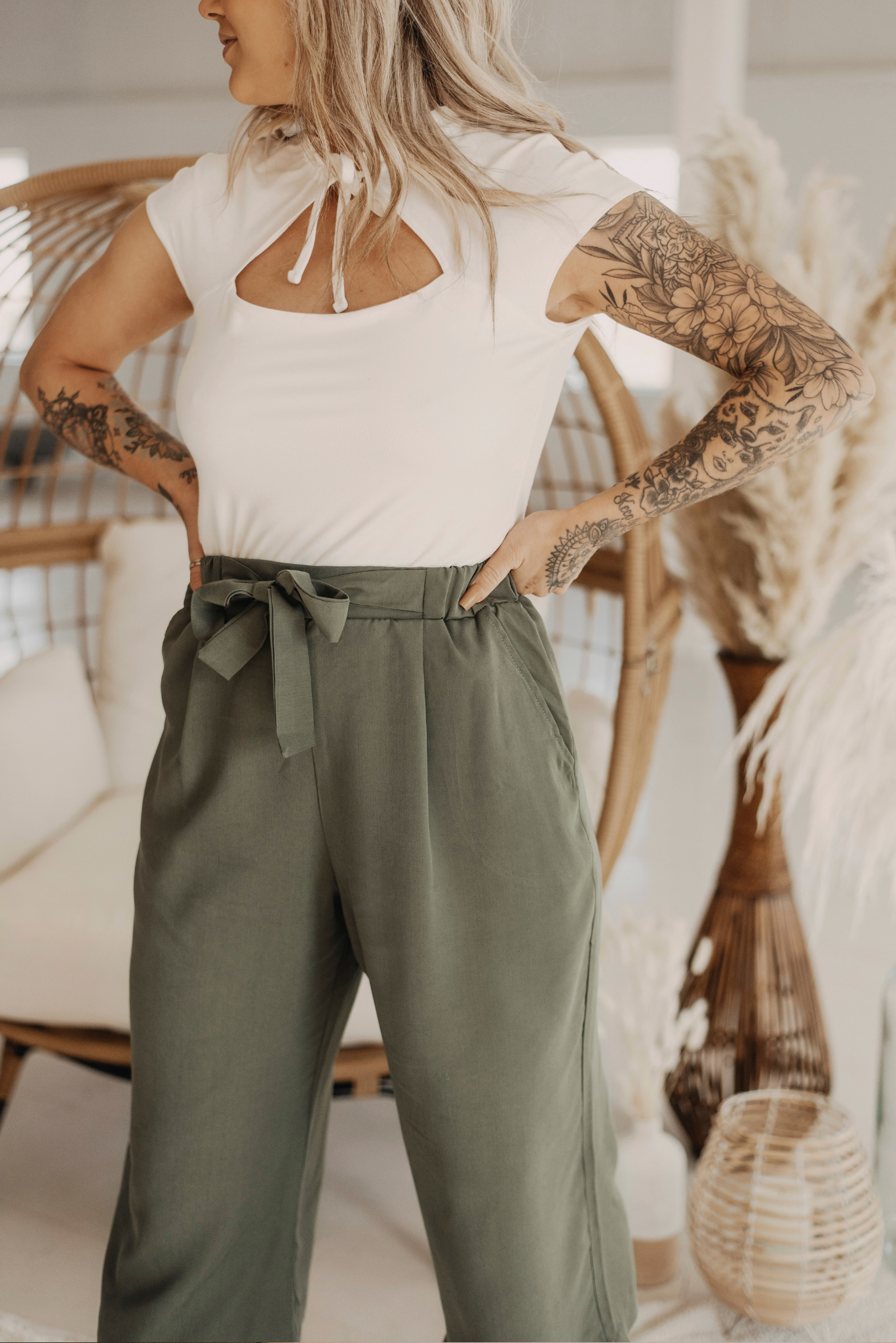 Calça pantacourt online verde militar